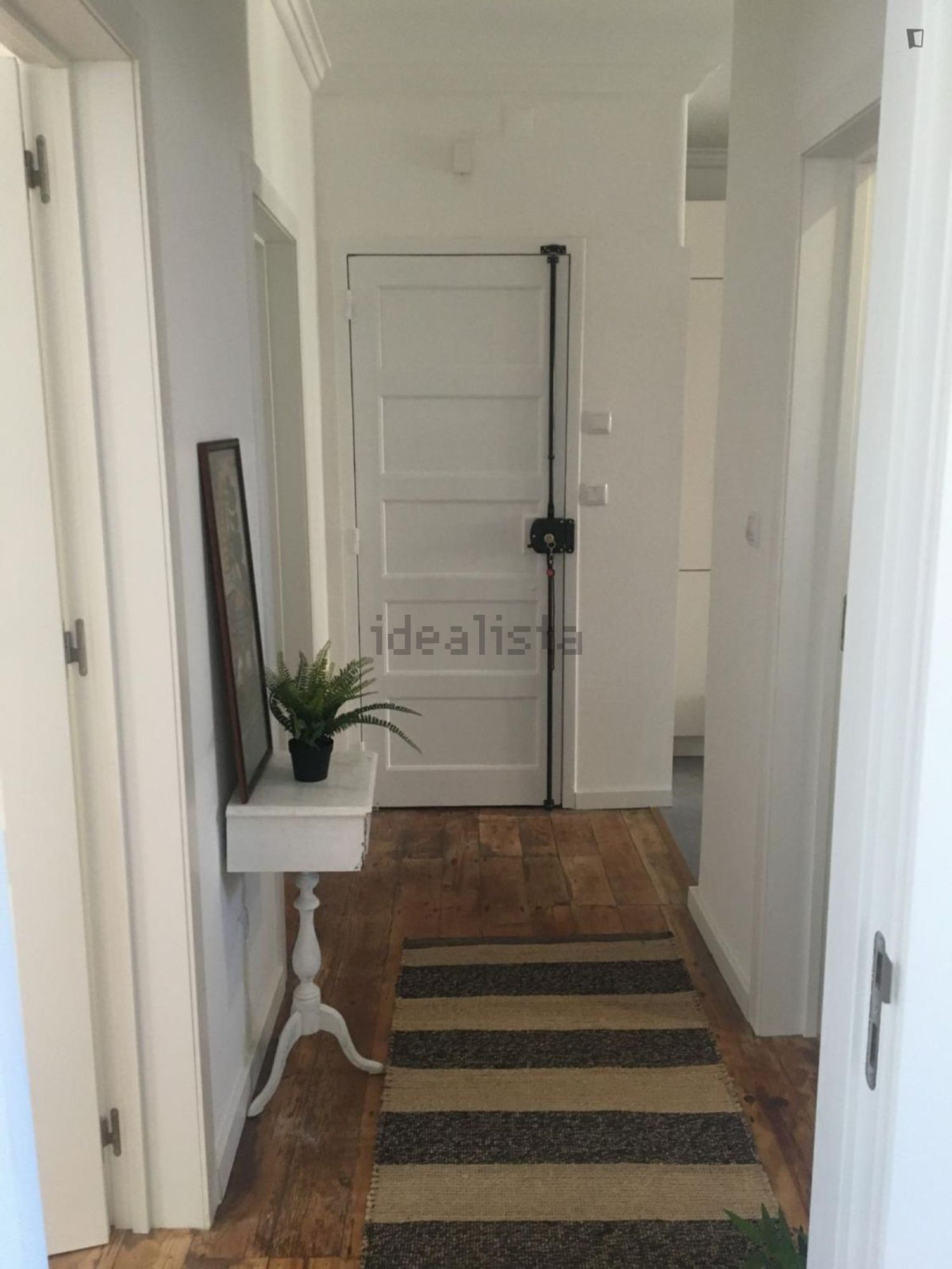 出租房间在Rua Angra do Heroísmo - 详情