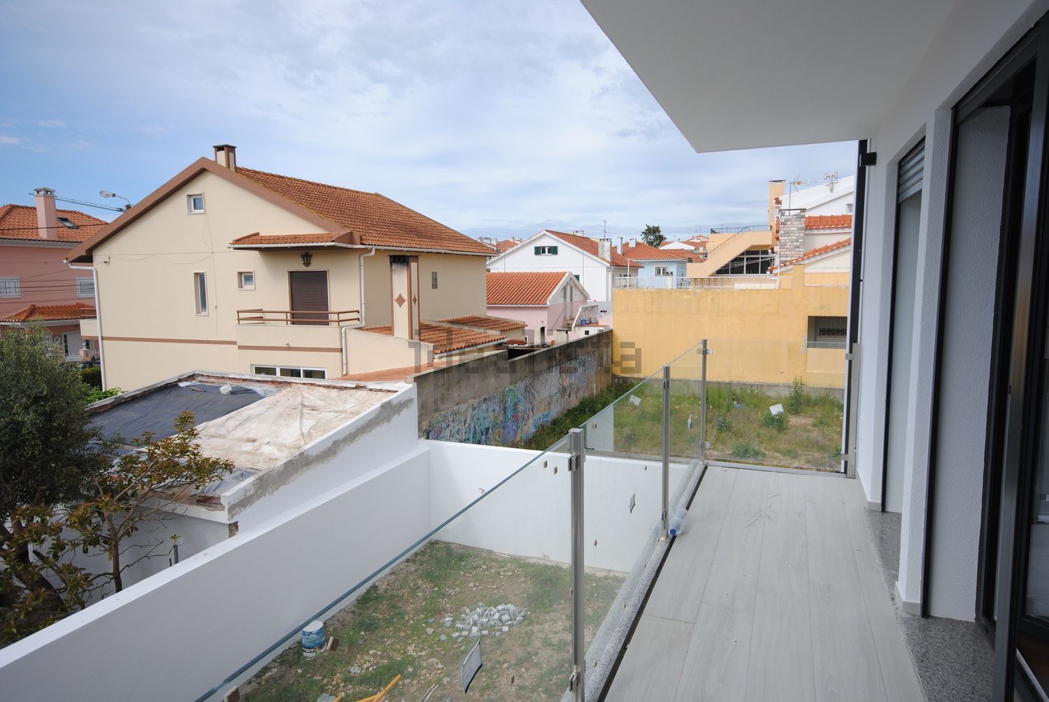 双拼别墅出售在Rua das Flores - 外立面