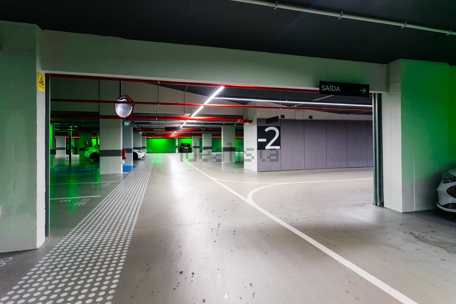 出租公寓 t1在Rua Mário Botas - 停车位