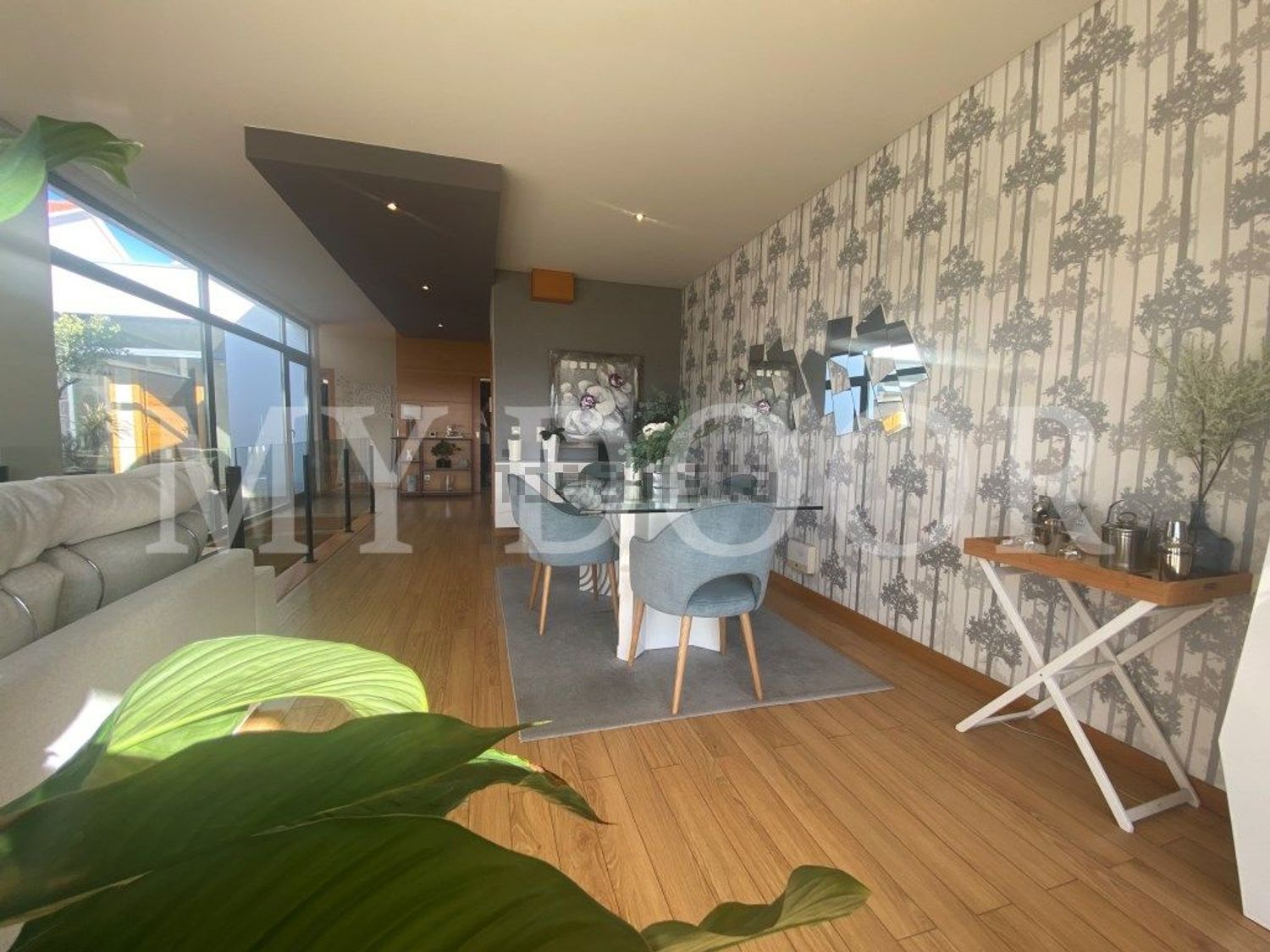 小楼房或独栋别墅出售在Santo Antão e São Julião do Tojal - 客厅