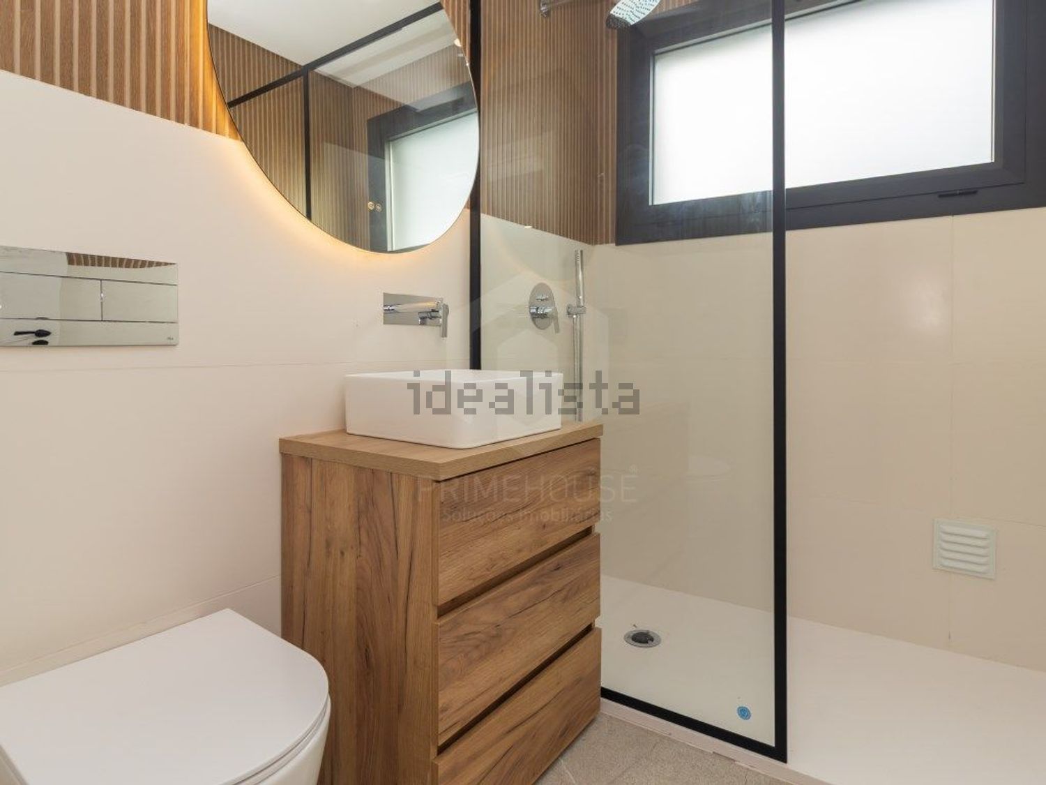 小楼房或独栋别墅出售在Rua da Vinha, 3 a - 卫生间