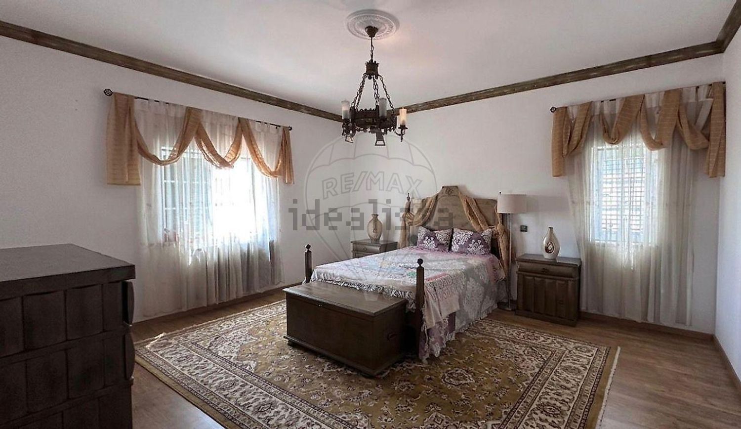 小楼房或独栋别墅出售在Rua do Sol - 卧室