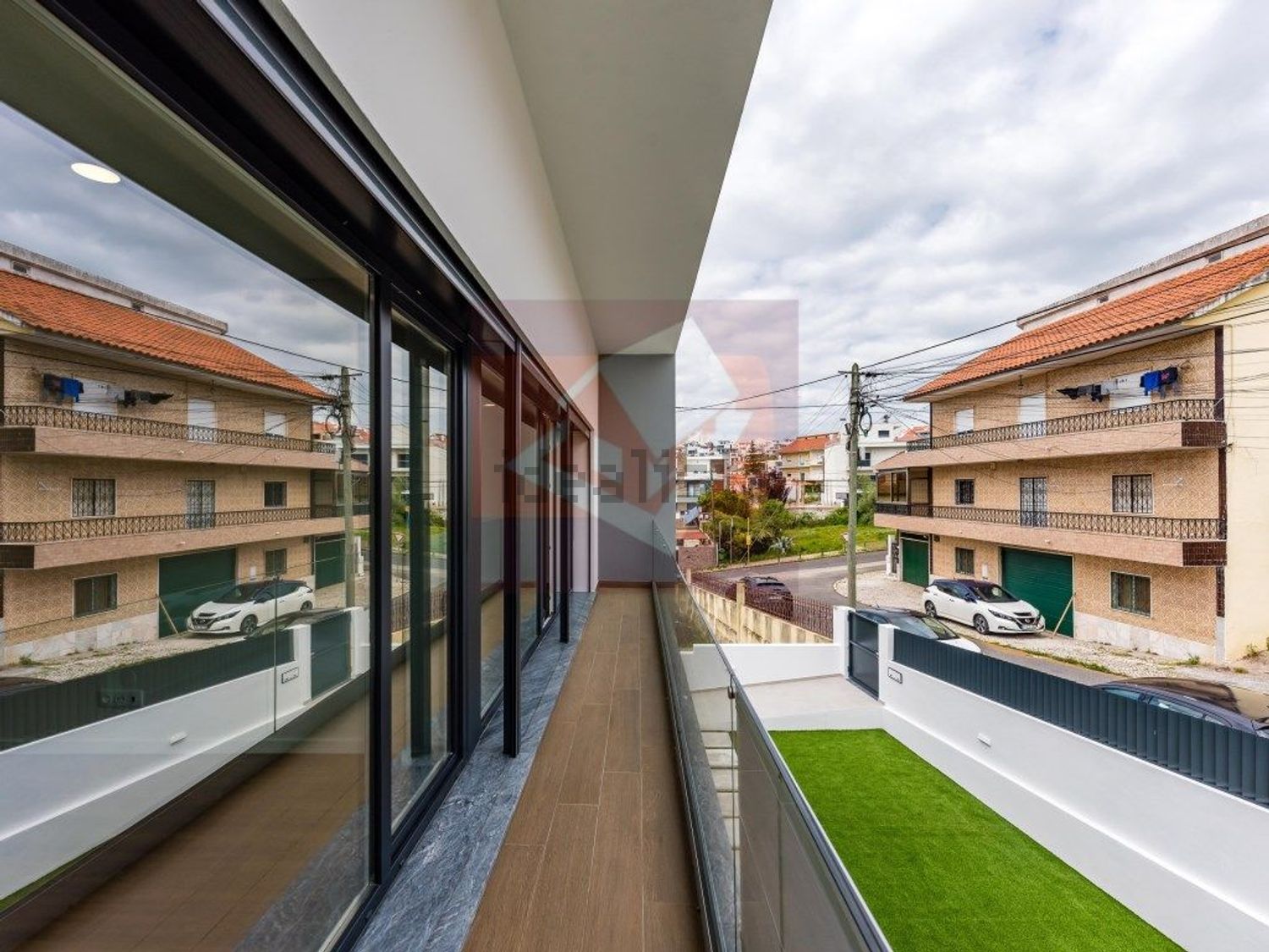 小楼房或独栋别墅出售在Pontinha e Famões - 露台