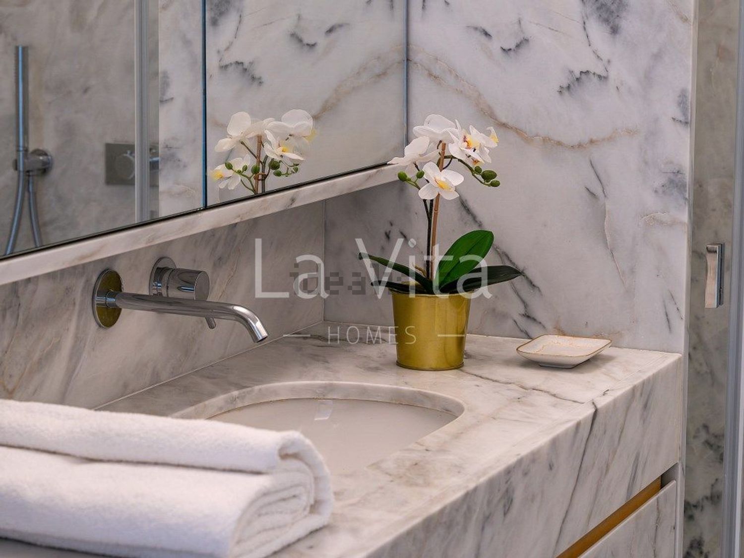 双拼别墅出售在Avenida Marginal - 卫生间