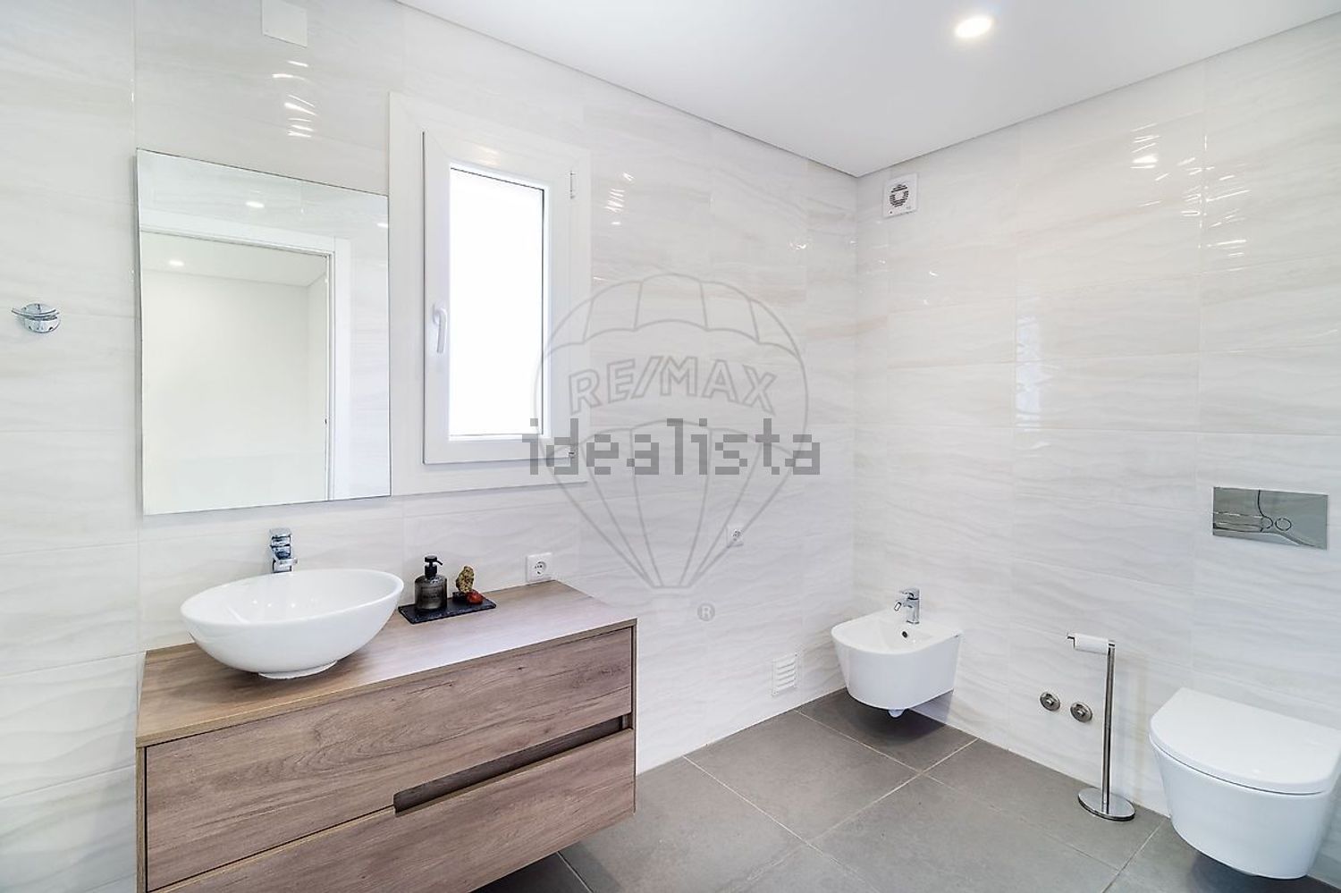 出租小楼房或独栋别墅在Rua 12 - 卫生间