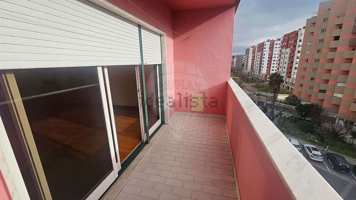 出租公寓 t2在Rua Poeta Bocage - 阳台