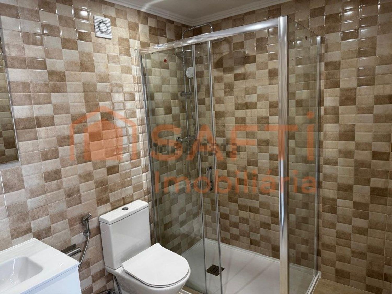 出租公寓 t3在Praceta Terras da Mina, 3 - 卫生间