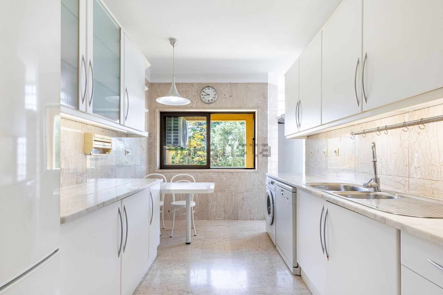 出租公寓 t3在Rua Professor Mark Athias, 6 - 厨房