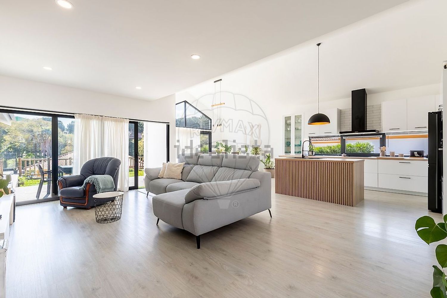 小楼房或独栋别墅出售在Praceta Da Lapa - 客厅