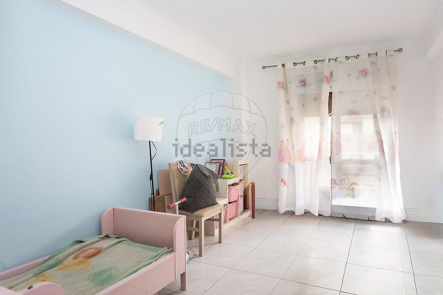 公寓 t3出售在Rua Maria Amália Vaz de Carvalho - 客厅