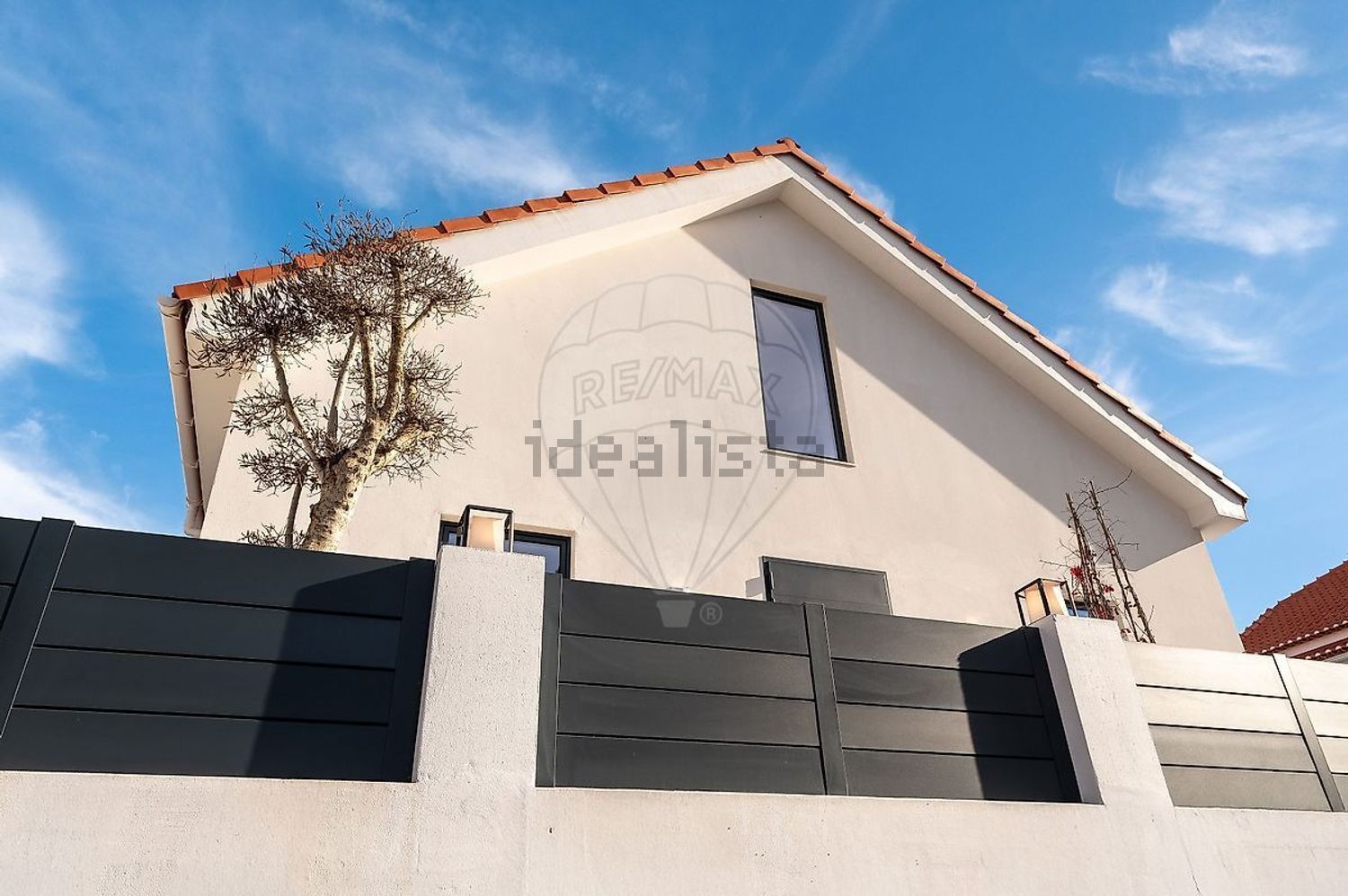 小楼房或独栋别墅出售在Rua Afonso Banheiro - 外立面