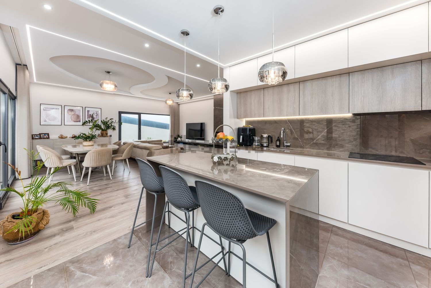 双拼别墅出售在Ramada e Caneças - 客厅