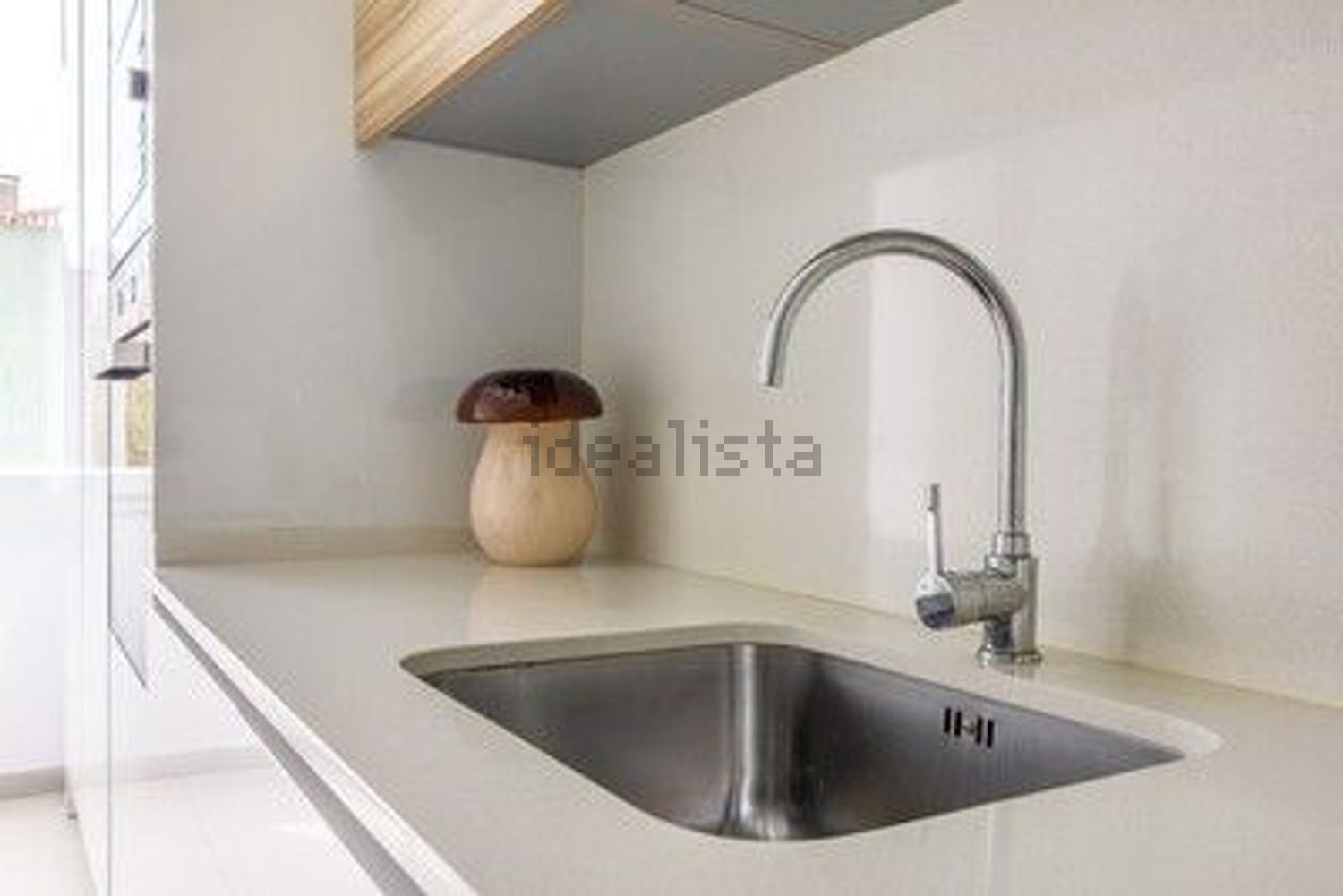 公寓 t3出售在Rua Dom Pedro de Almeida Portugal, 17 - 厨房