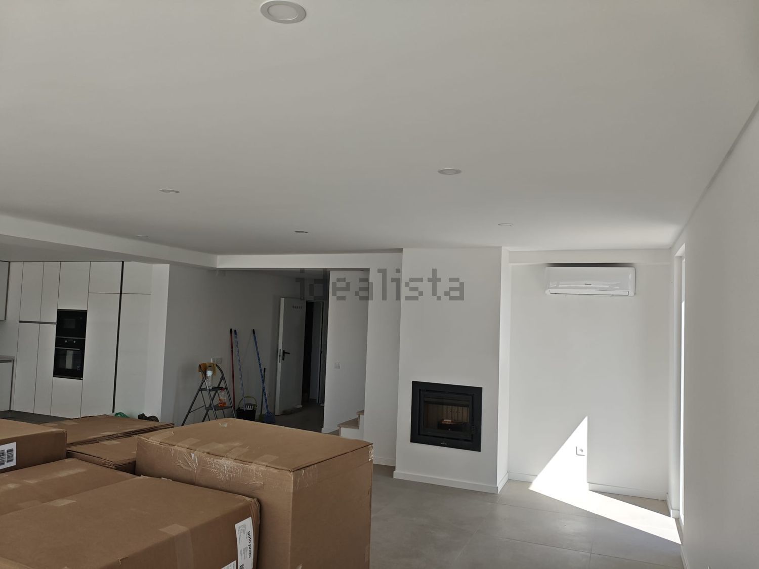 双拼别墅出售在Rua 11 de Março s/n - 客厅