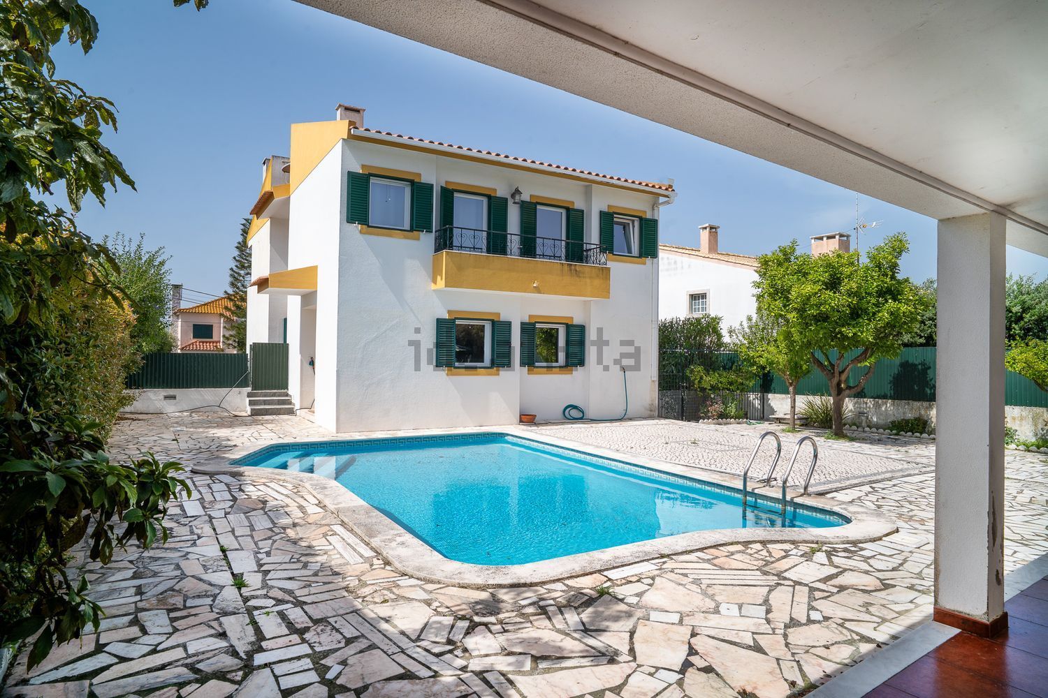 小楼房或独栋别墅出售在Rua da Mesquita, 13 - 游泳池