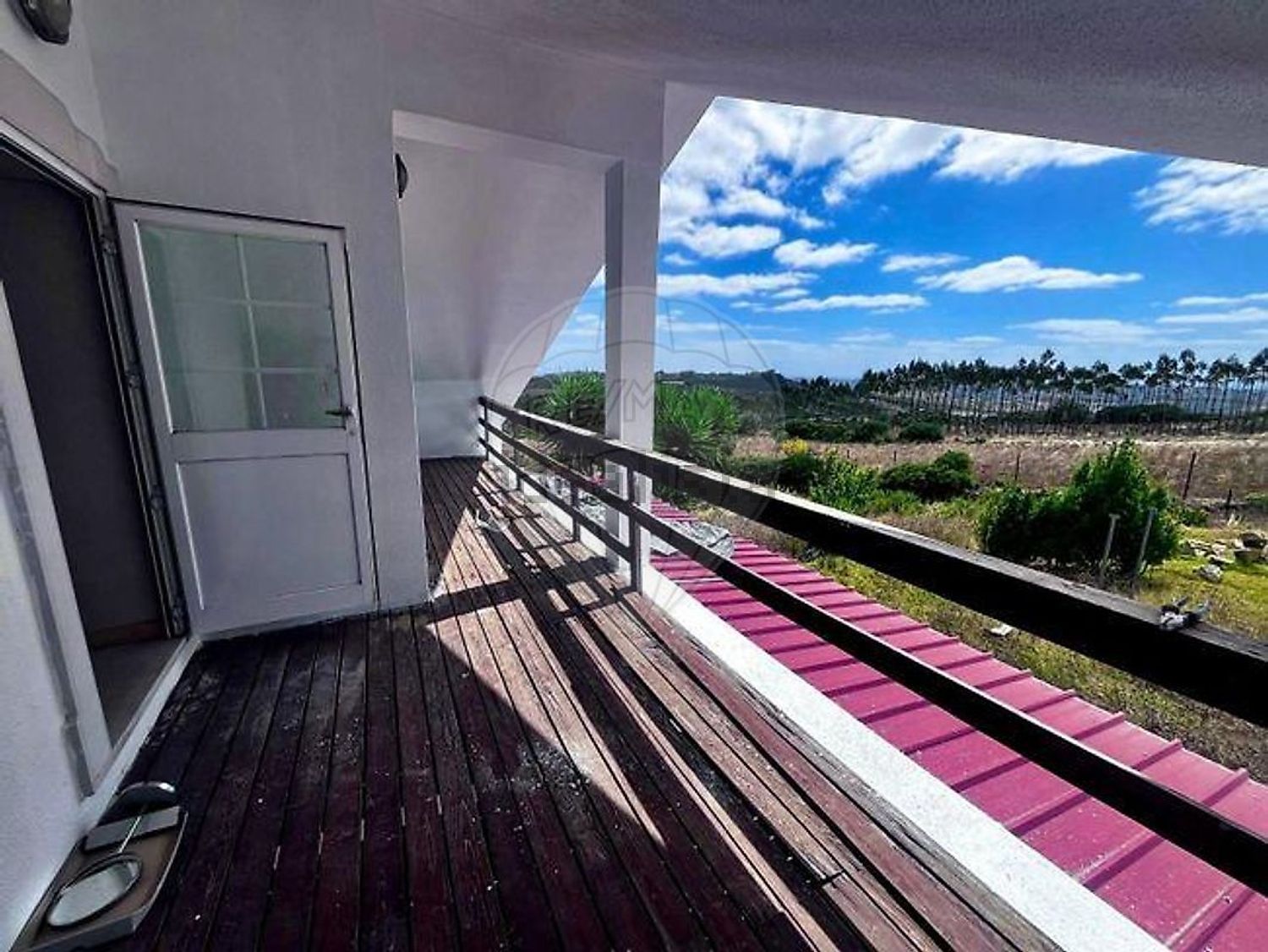 小楼房或独栋别墅出售在Rua do Cabeço - 阳台