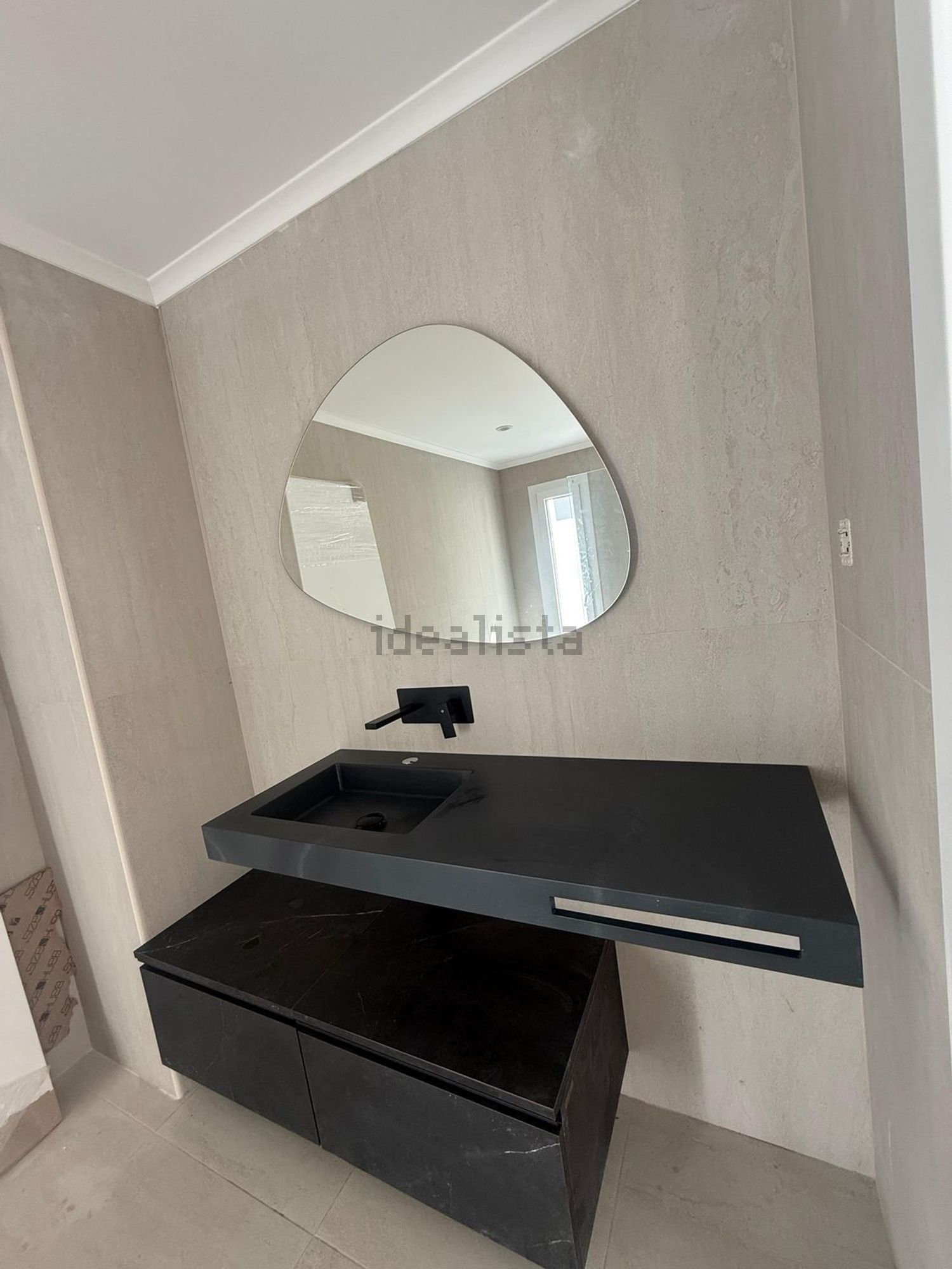 双拼别墅出售在Avenida Raul Brandão, 8 - 卫生间