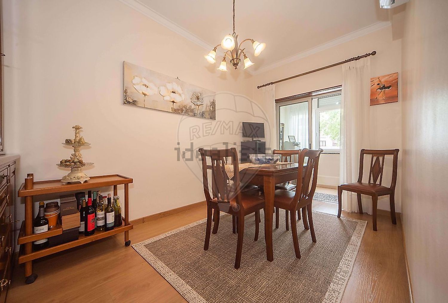 公寓 t2出售在Praça Professor Egas Moniz - 客厅