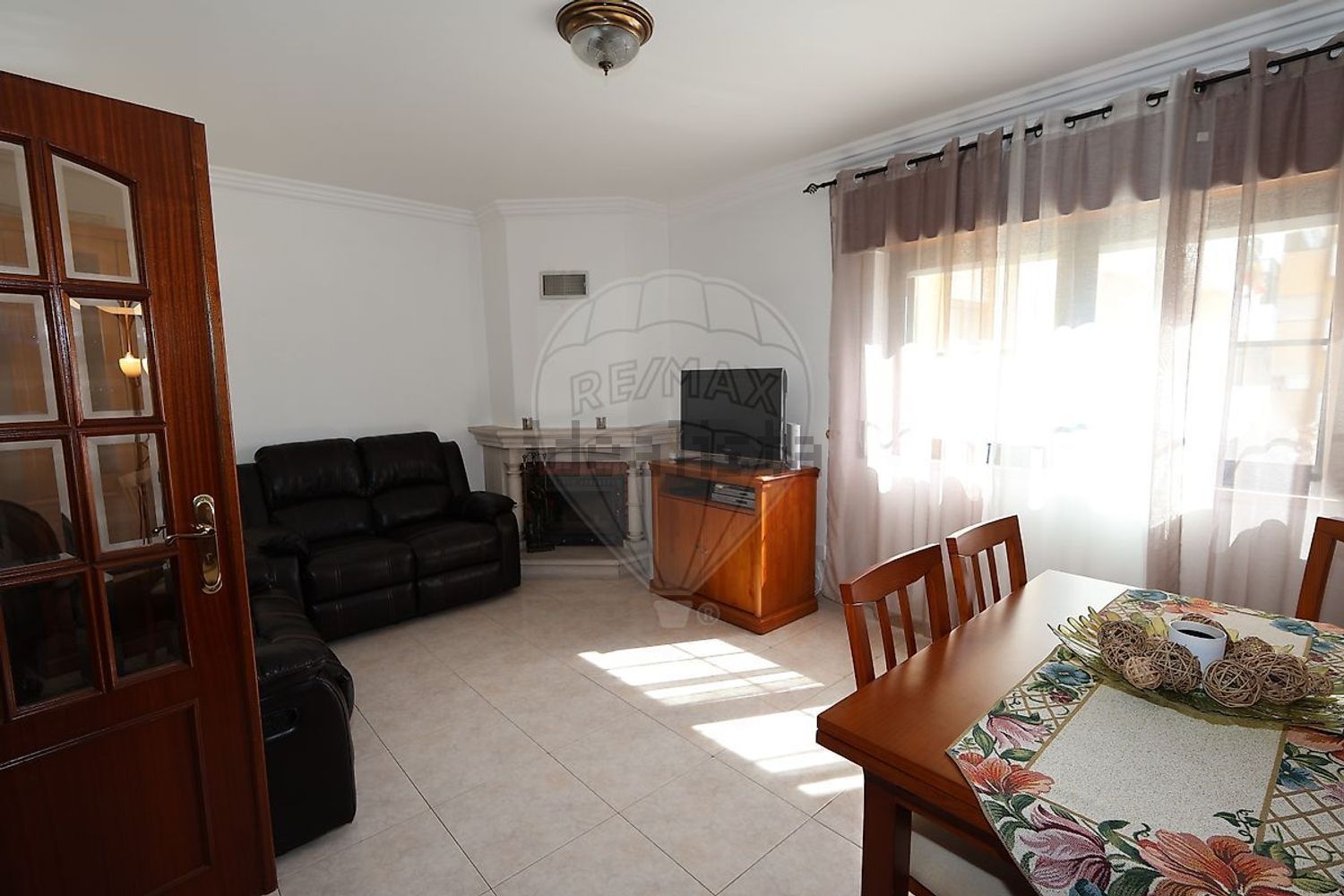 公寓 t3出售在Praceta Arcebispo Oscar Romero - 客厅