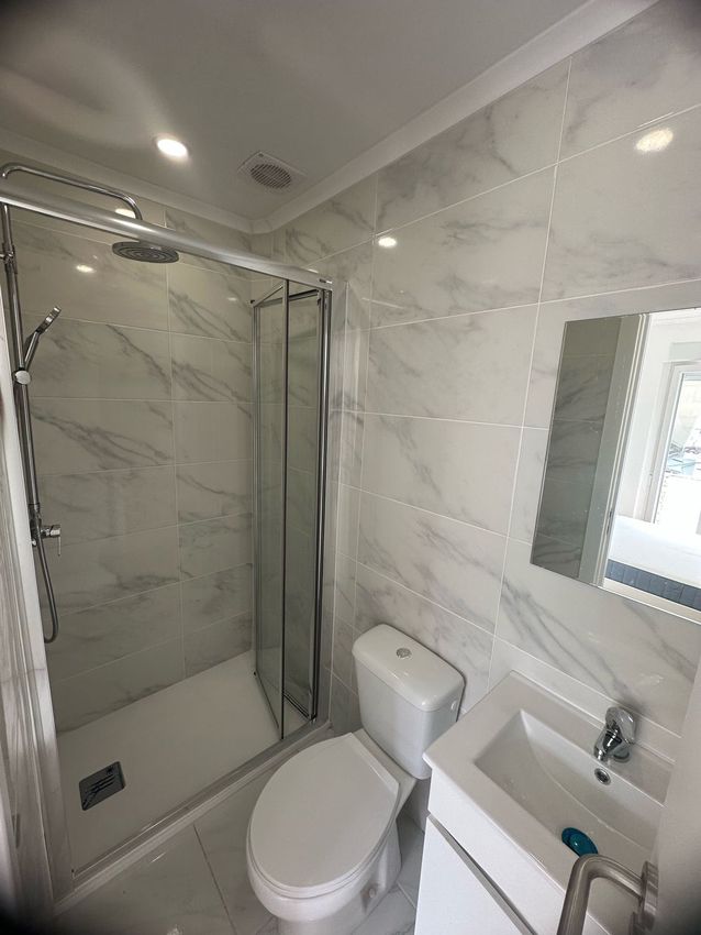 出租房间在Rua Florbela Espanca, 11