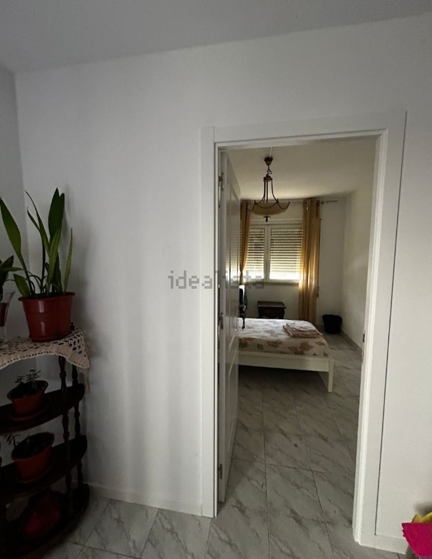 出租房间在Rua Padre António Vieira, 3 - 卧室