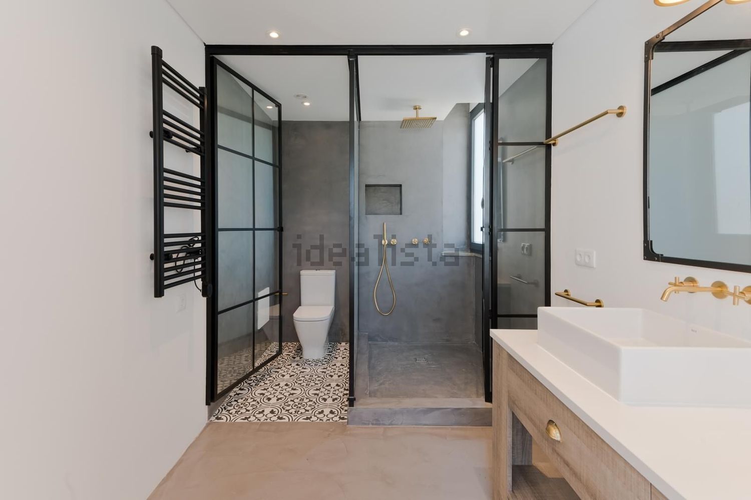 出租小楼房或独栋别墅在Rua Barruncheira - 过道