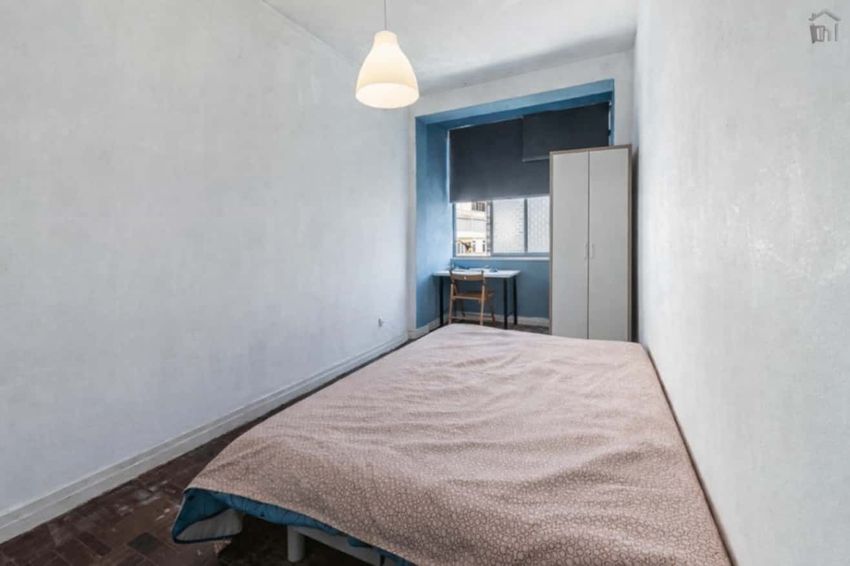 出租房间在Travessa do Possolo, 11