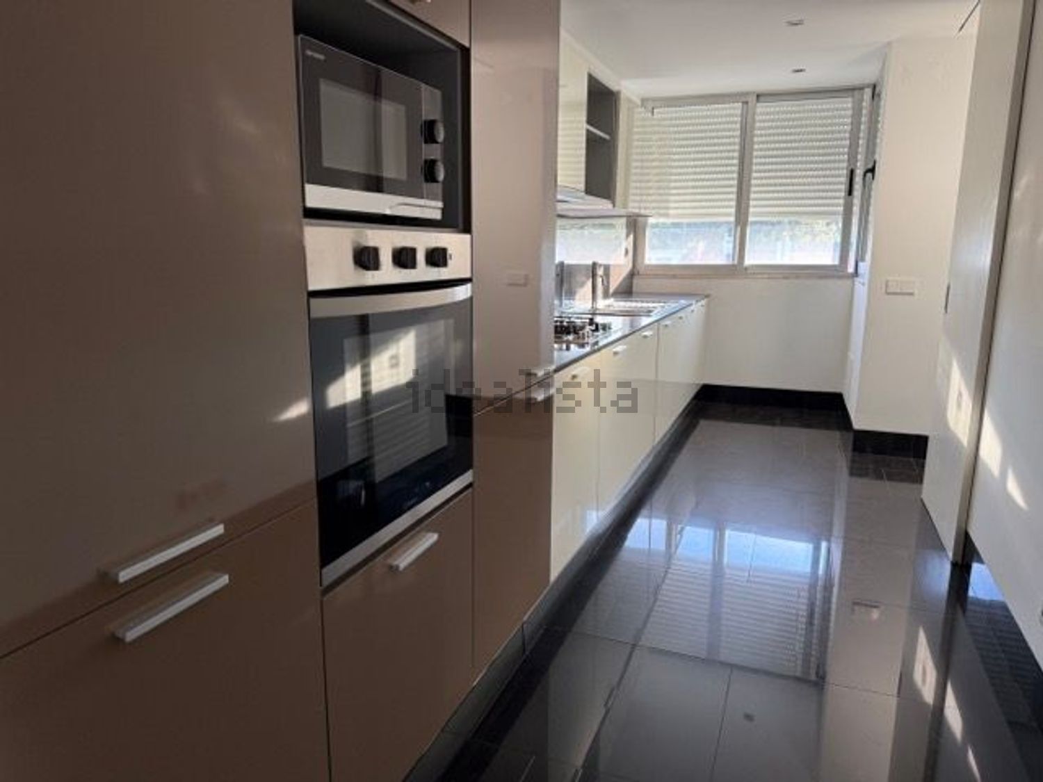 出租公寓 t3在Rua General José Celestino da Silva - 厨房