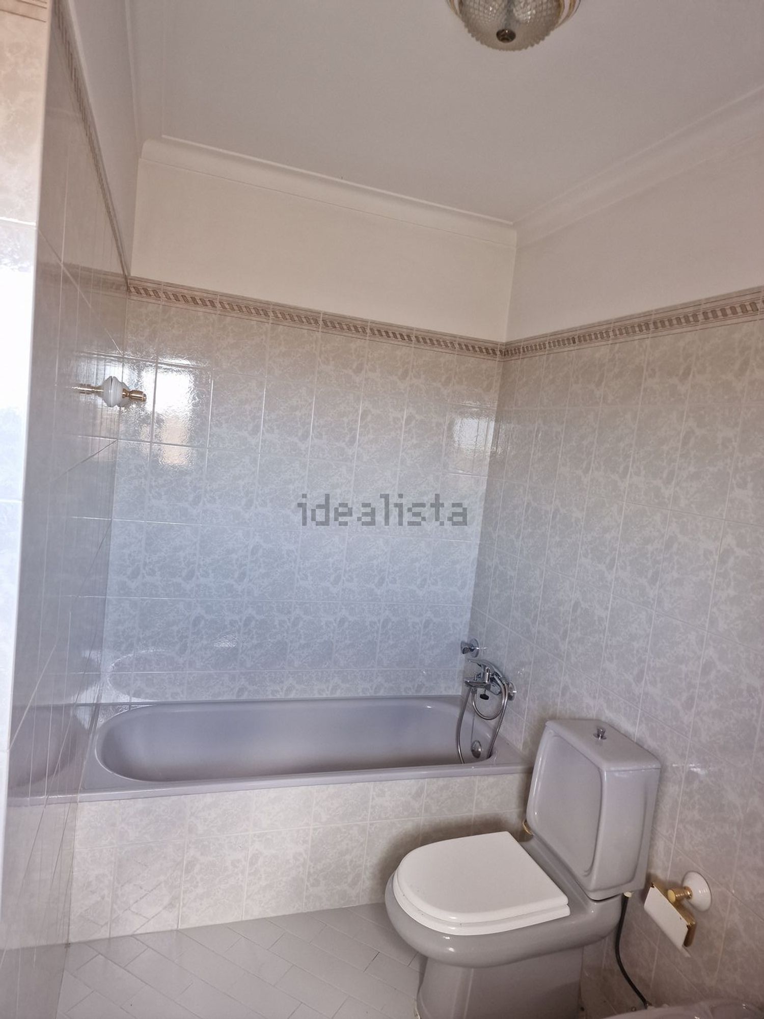 双拼别墅出售在Rua Fernando Namora, 6 - 卫生间