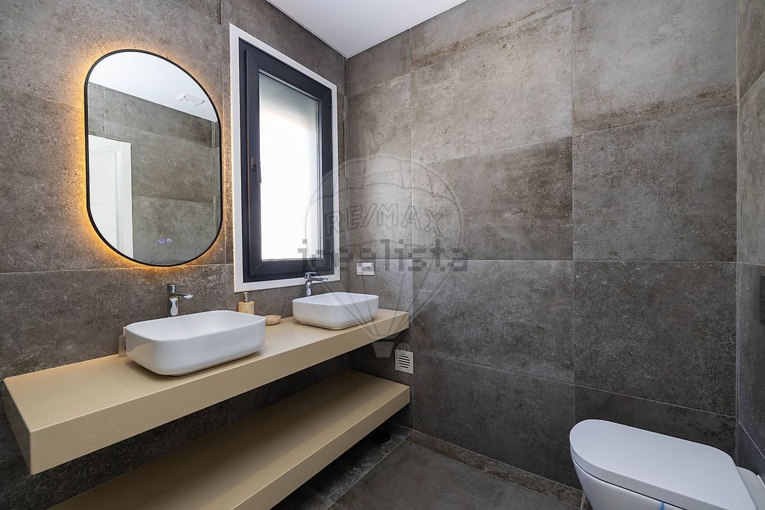 出租小楼房或独栋别墅在Rua Almeida Garrett - 卫生间