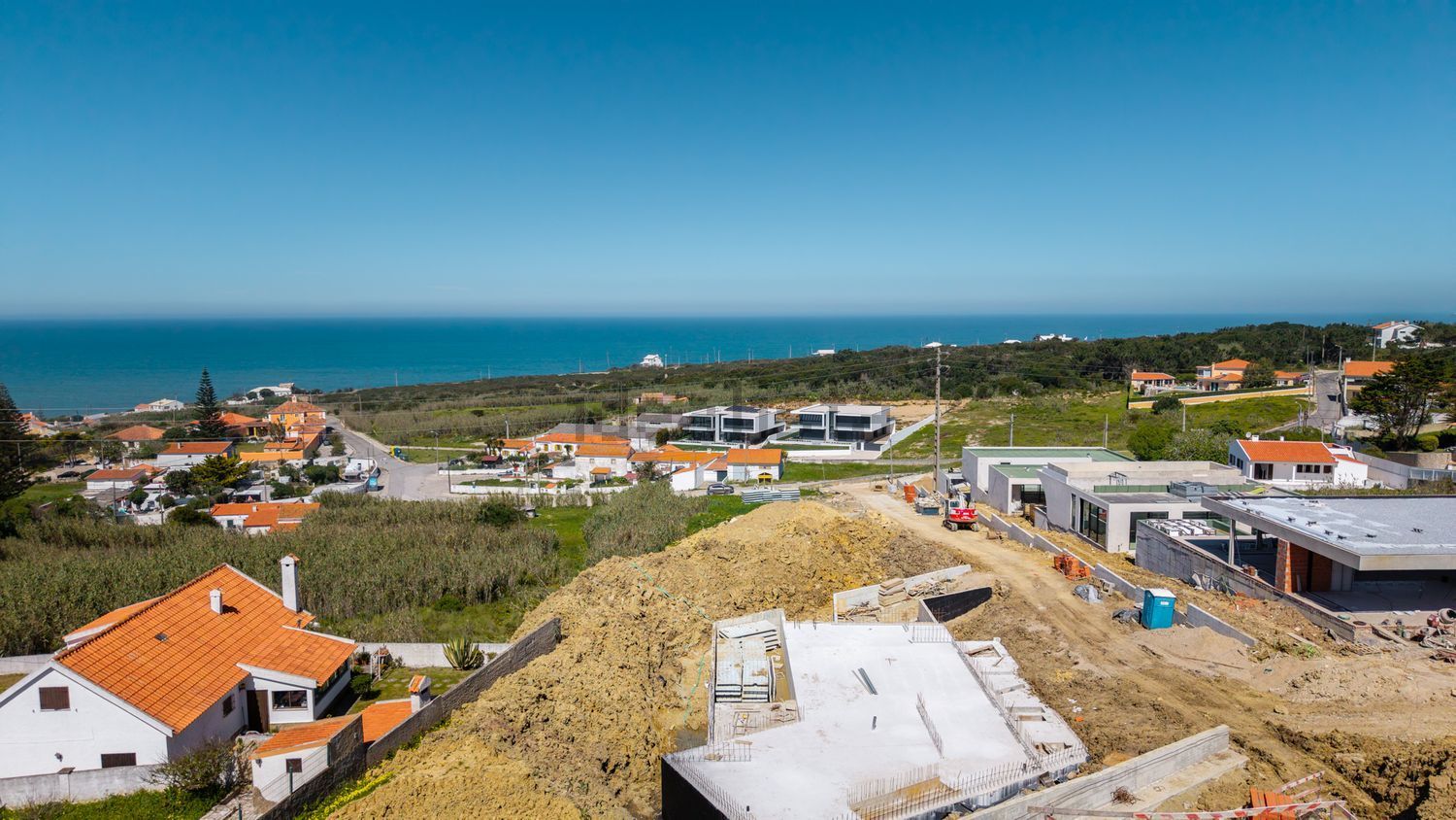 小楼房或独栋别墅出售在Rua Maria Inês Massano - 视线