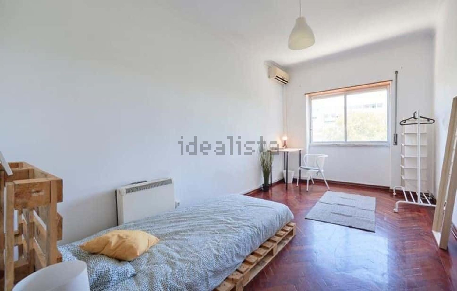 出租房间在Praça Capitães de Abril, 6 a - 卧室