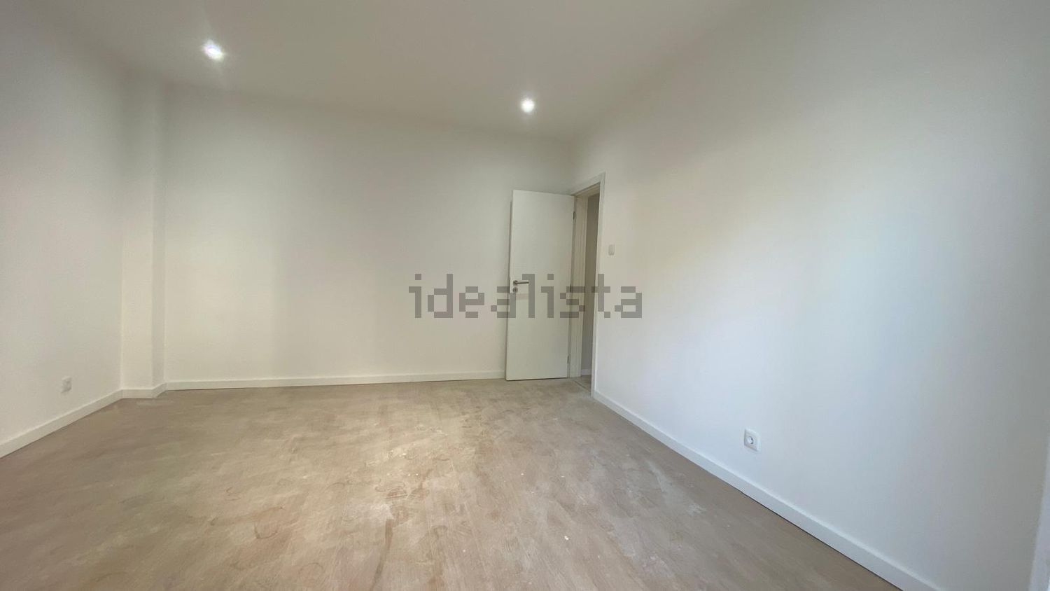 公寓 t3出售在Avenida Comandante Luís António da Silva - 居住