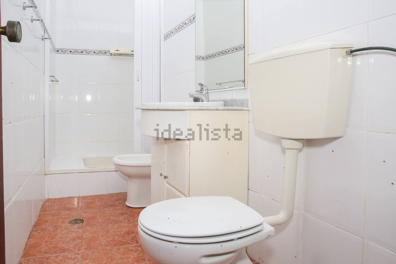 小楼房或独栋别墅出售在Rua das Flores - 卫生间