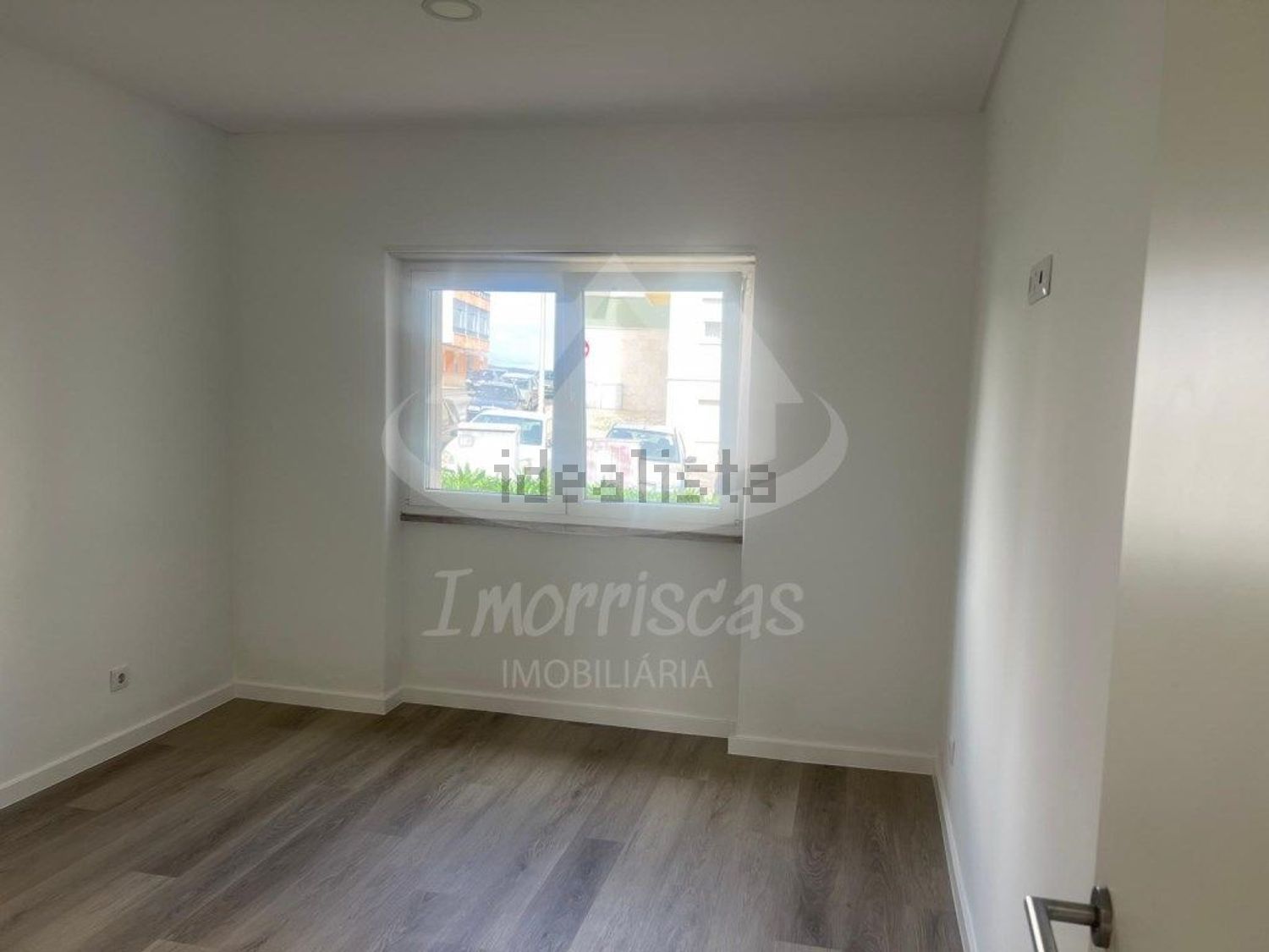 公寓 t2出售在Rua Cidade da Horta, 5 - 卧室