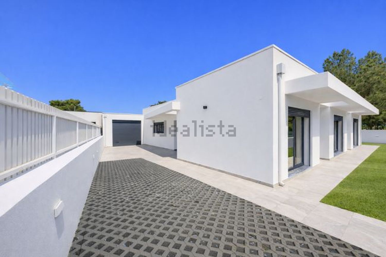 小楼房或独栋别墅出售在Brejos de Azeitão - 外立面