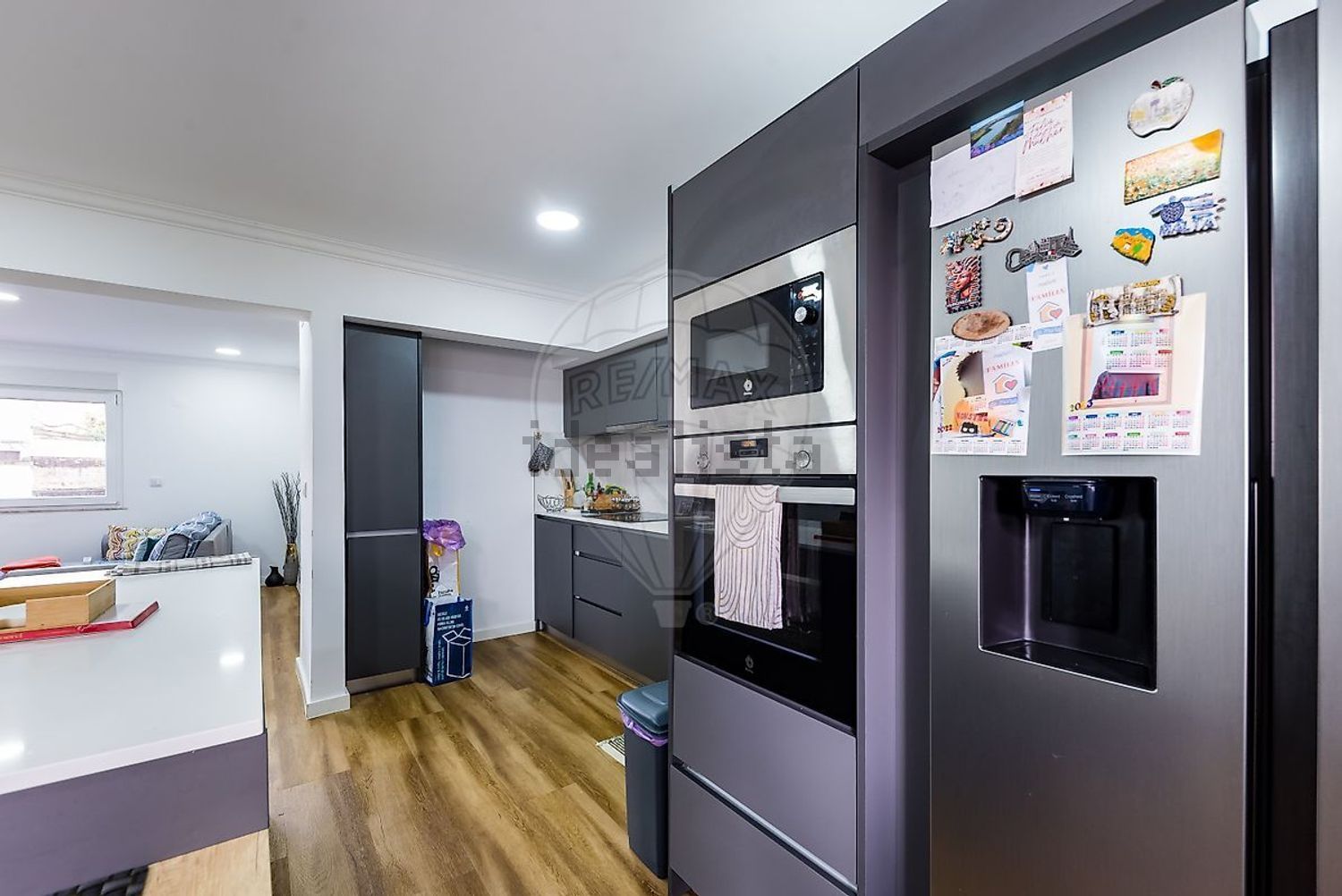 公寓 t4出售在Rua Capitão Tenente Oliveira e Carmo - 厨房