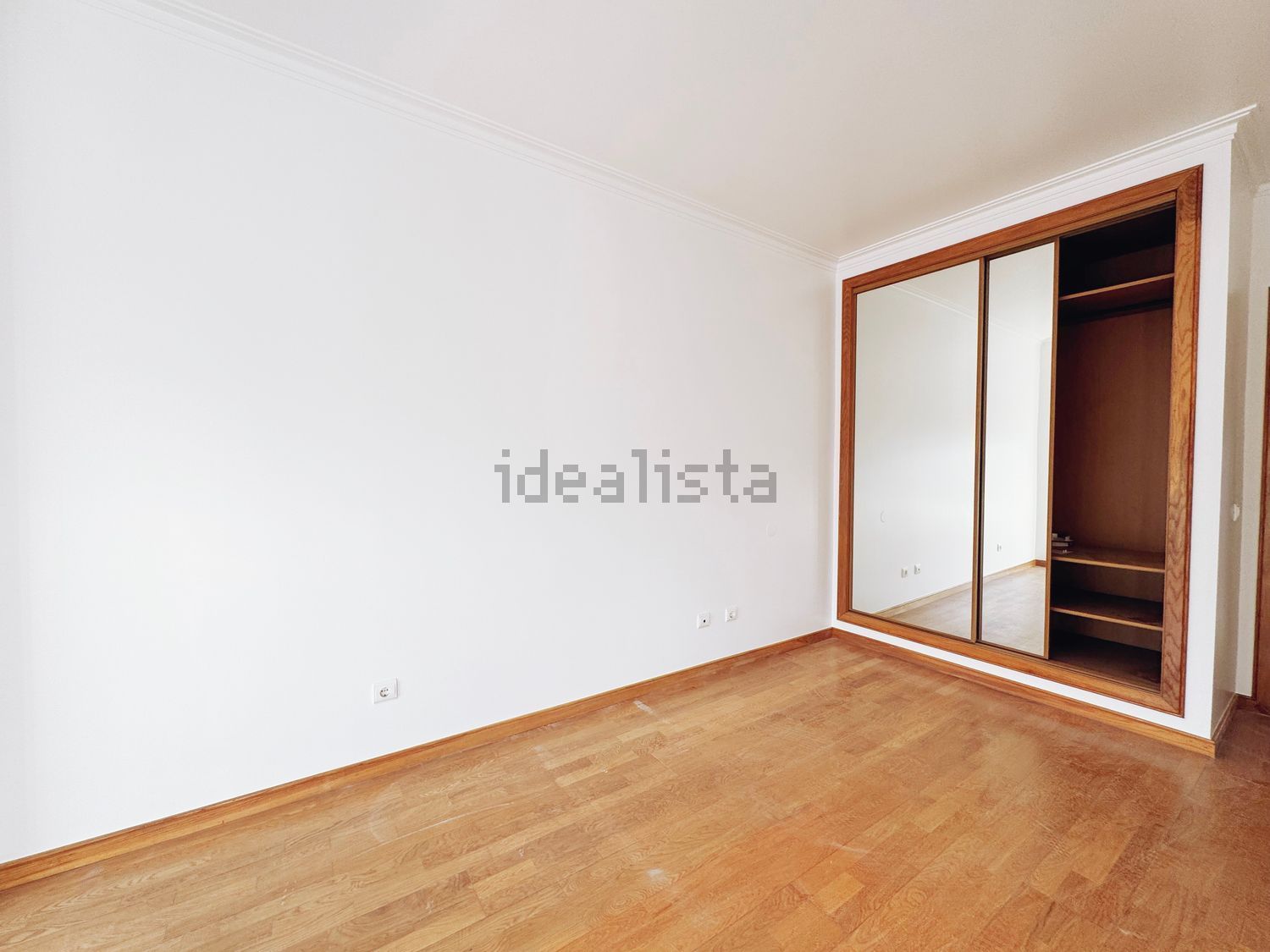 出租公寓 t3在Rua Raúl Pereira de Sousa, 13 - 居住