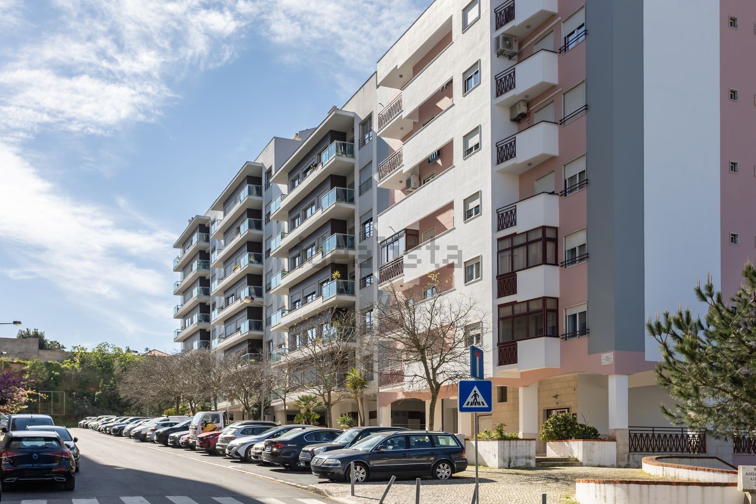 出租公寓 t2在Rua José Afonso, 4 - 外立面