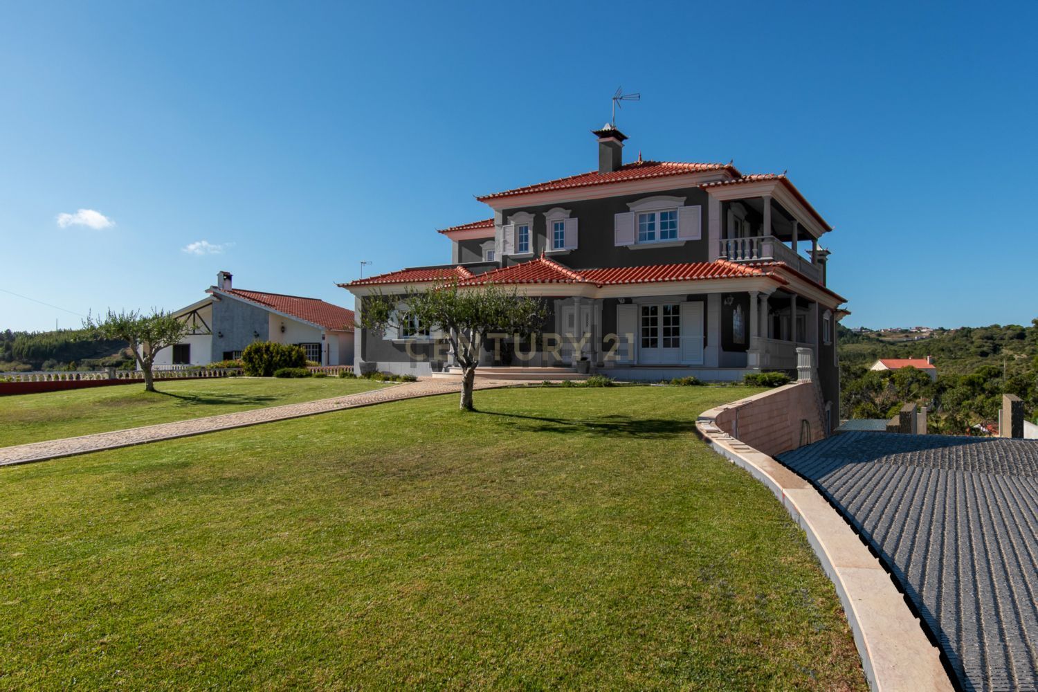 小楼房或独栋别墅出售在Santo Isidoro - 外立面