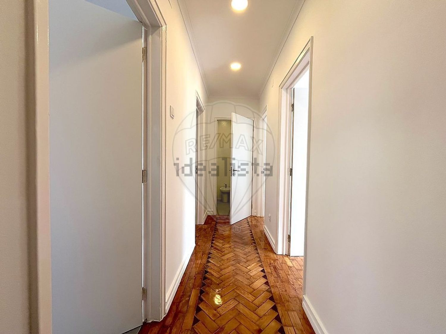 出租公寓 t2在Rua Jacinto Nunes - 过道