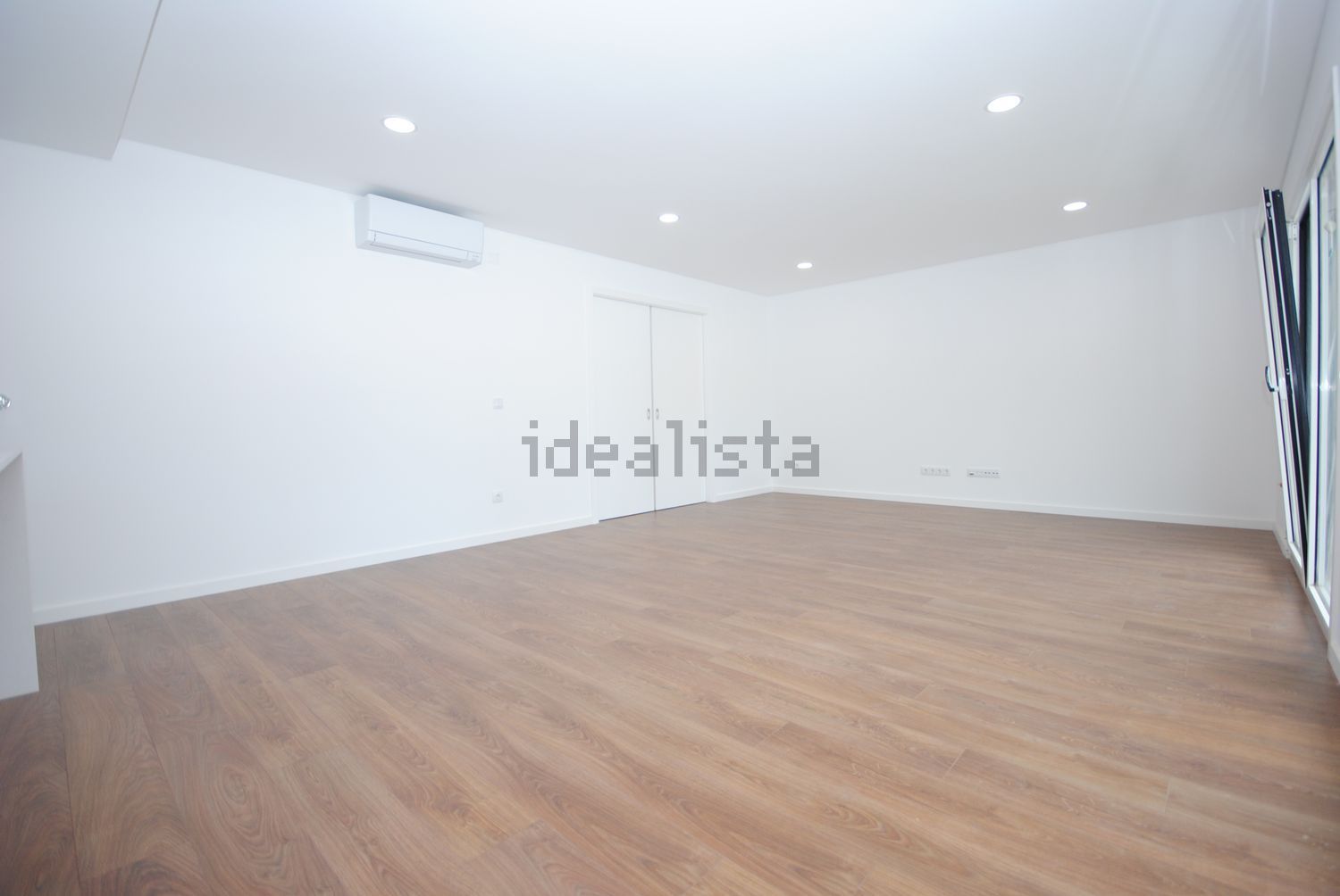 双拼别墅出售在Rua das Flores - 居住