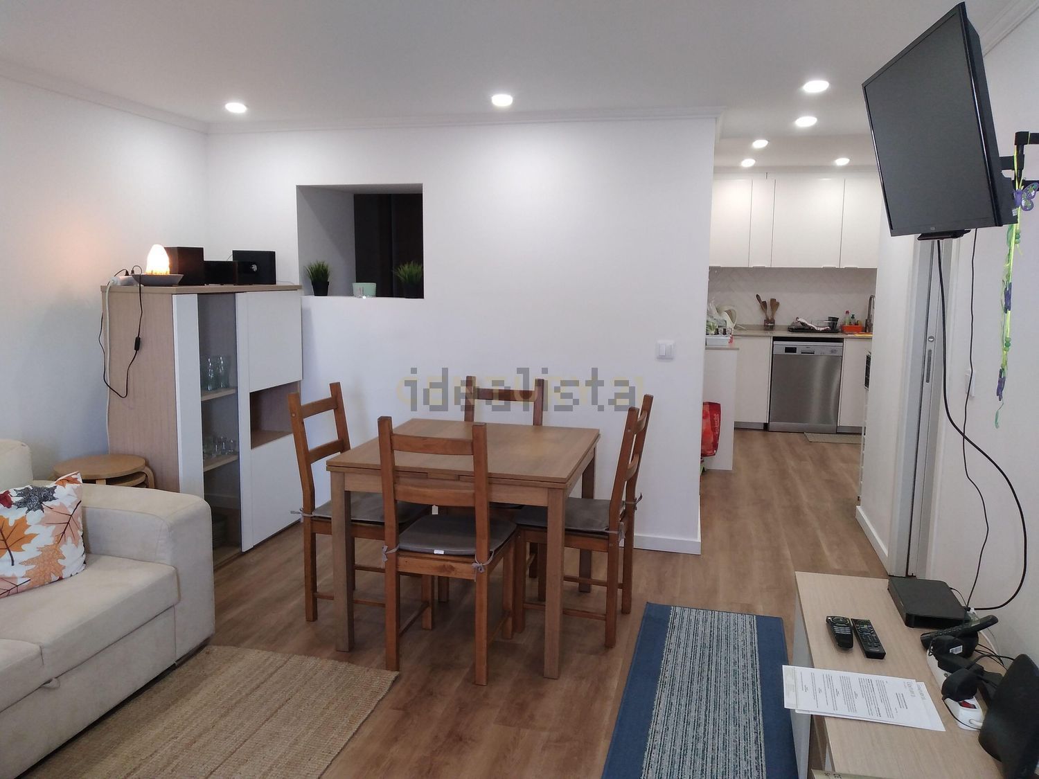 小楼房或独栋别墅出售在Largo de Alpriarte s/n - 客厅