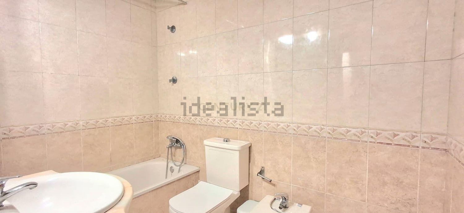 公寓 t3出售在Rua Tomás Alcaide, 100 - 卫生间