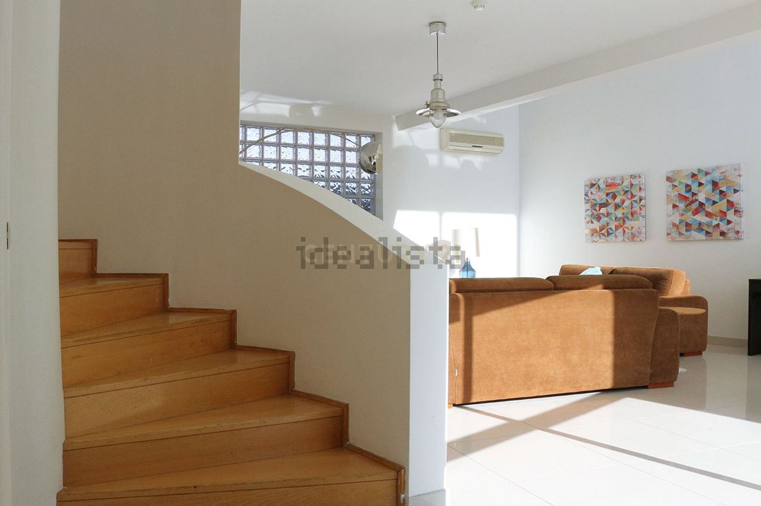 出租小楼房或独栋别墅R. Amadeu de Sousa Cardoso s/n - 详情