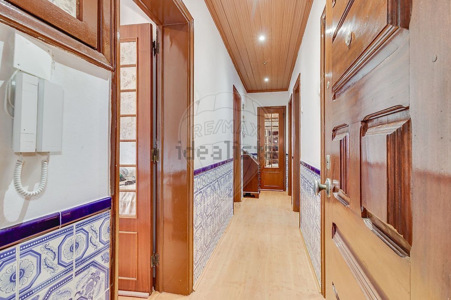 公寓 t3出售在Rua Gomes Freire - 过道