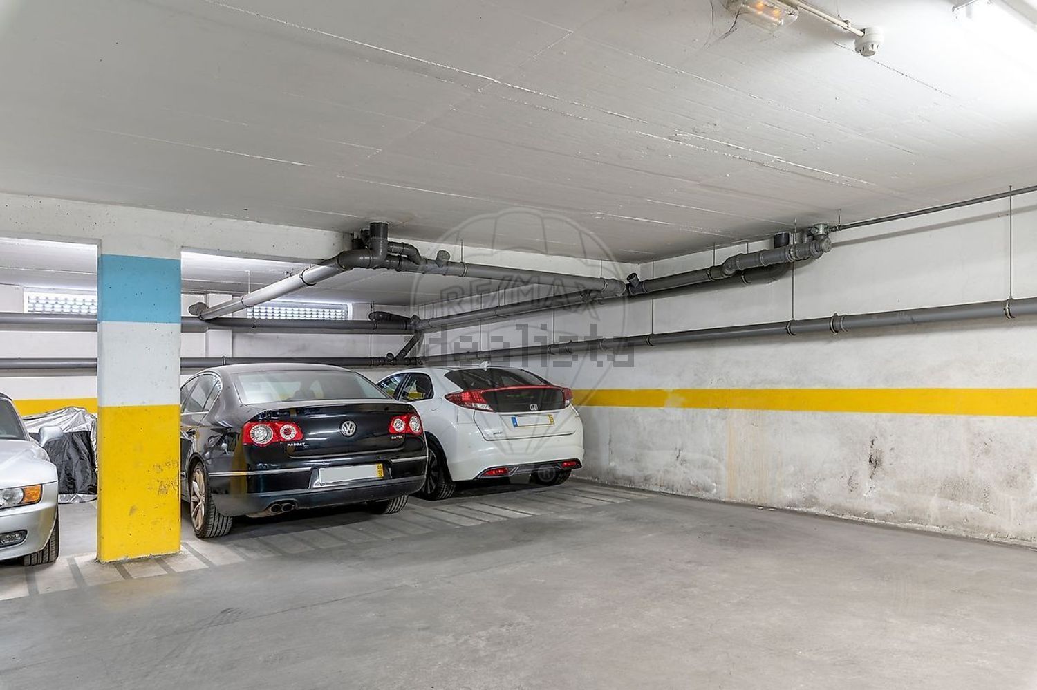 公寓 t3出售在Rua Almirante Reis - 停车位