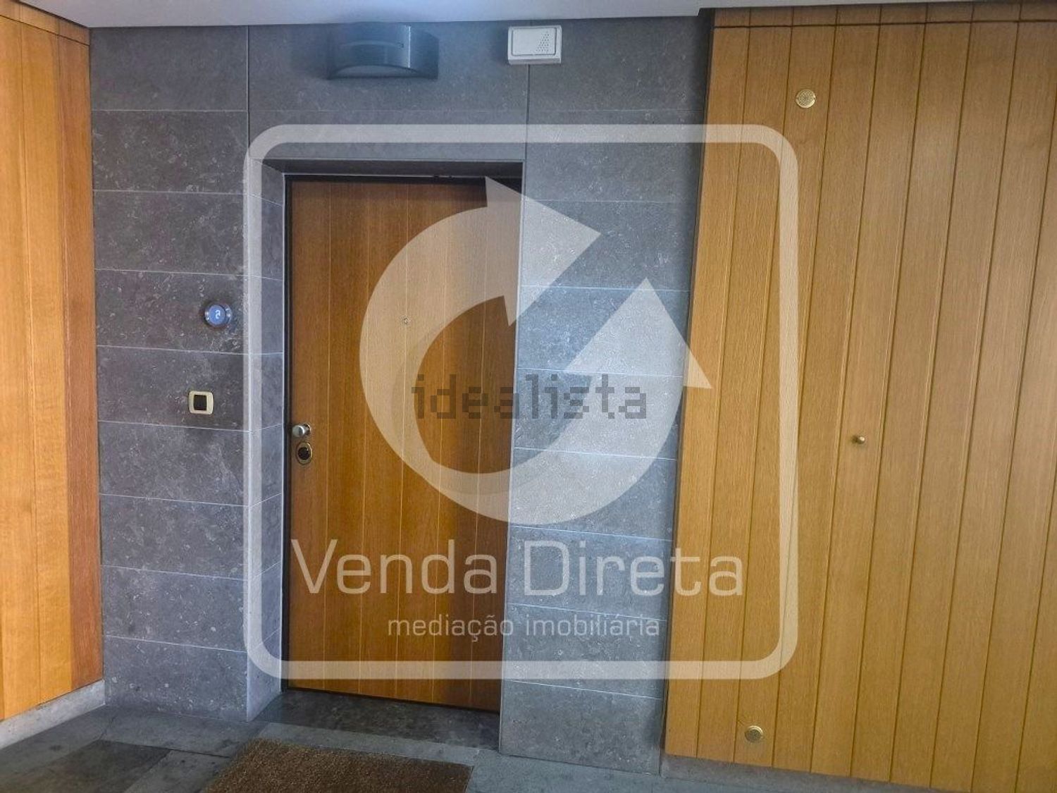 公寓 t2出售在Rua Doutor Vasco Moniz, 25 - 过道