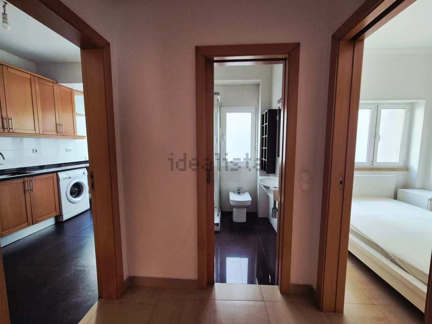 公寓 t1出售在Rua Damasceno Monteiro - 过道