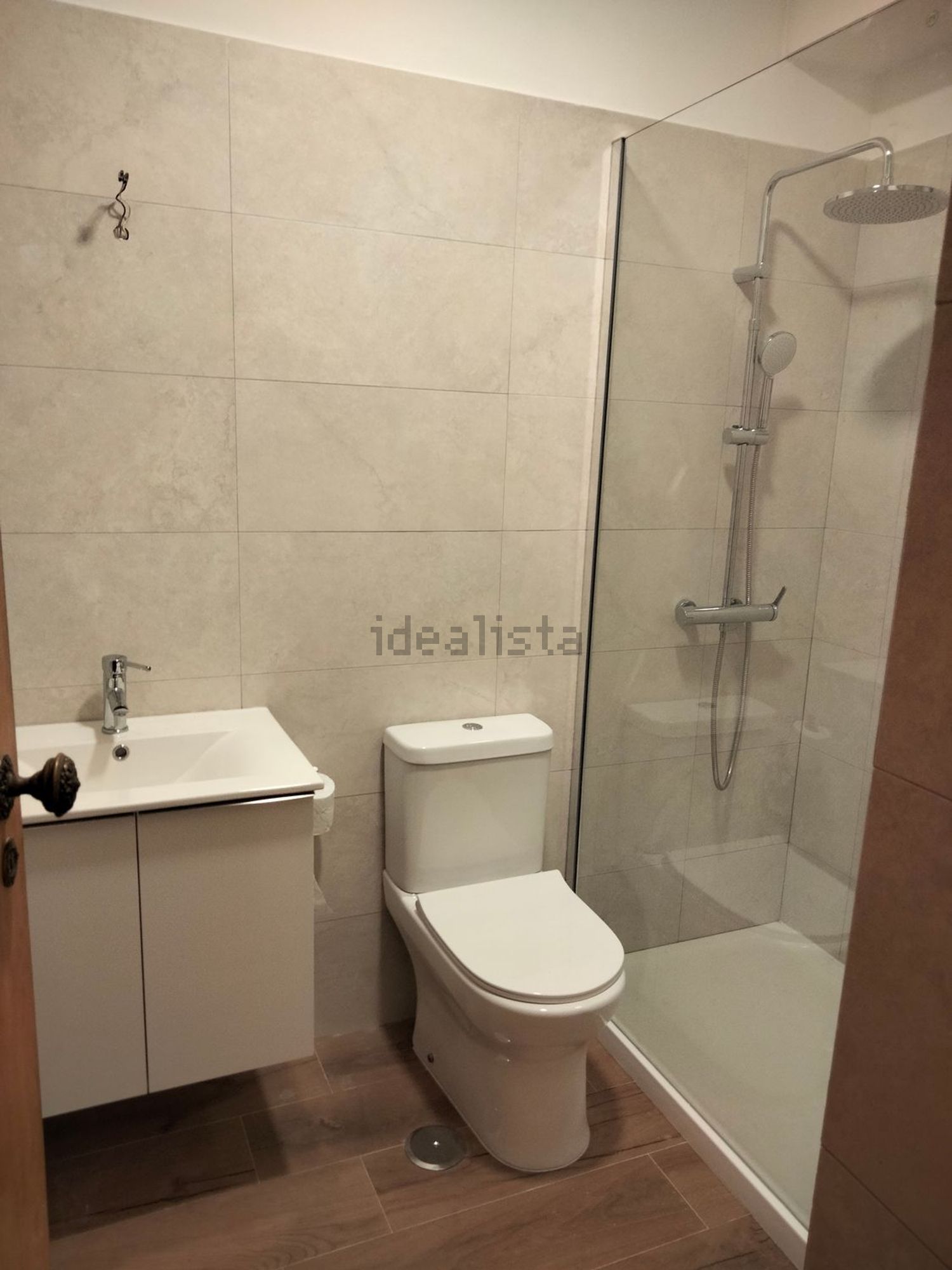 出租房间在Rua Antero de Quental, 15 - 卫生间